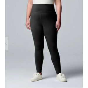 Simply Vera Vera Wang Black Live-In High Rise Legging - Sizes 1X & 2X - NWT